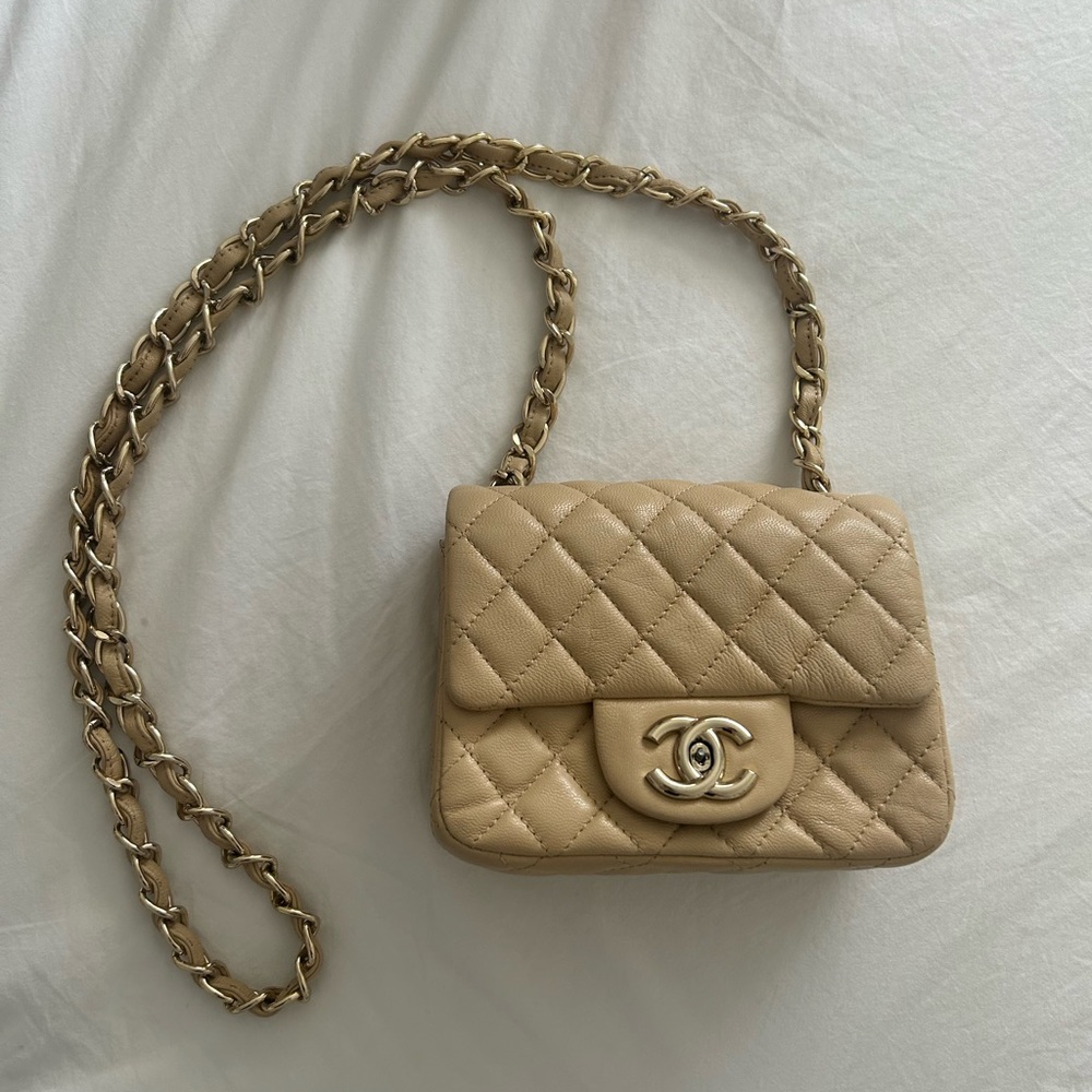 Chanel quilted purse